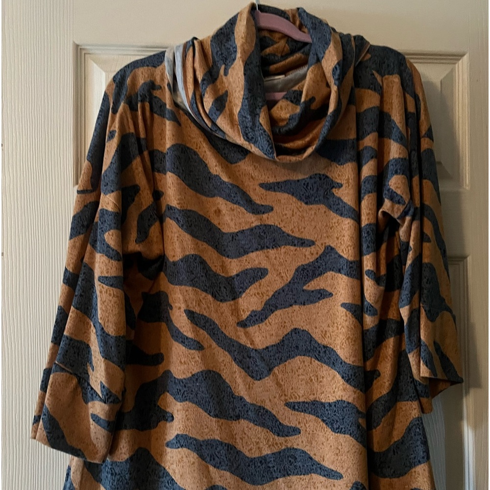 Hopely quarter length sleeve